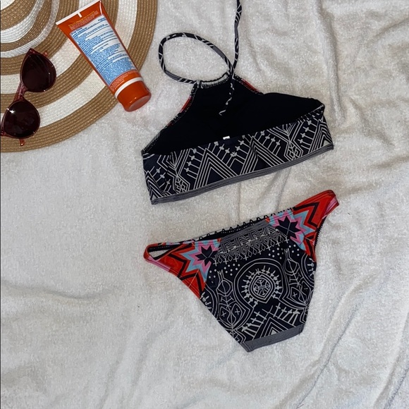 Halter Bikini - Picture 4 of 5